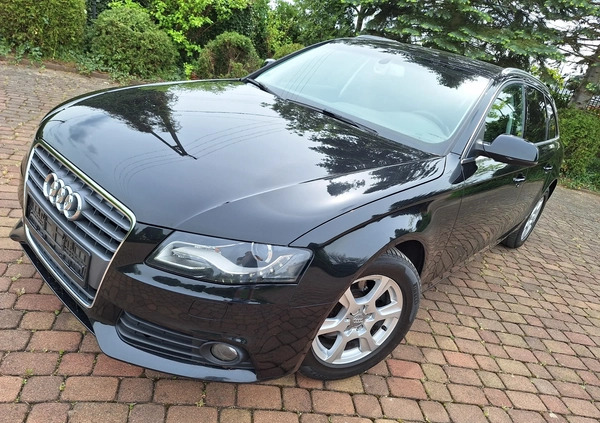 Audi A4 cena 44800 przebieg: 238592, rok produkcji 2012 z Warszawa małe 191